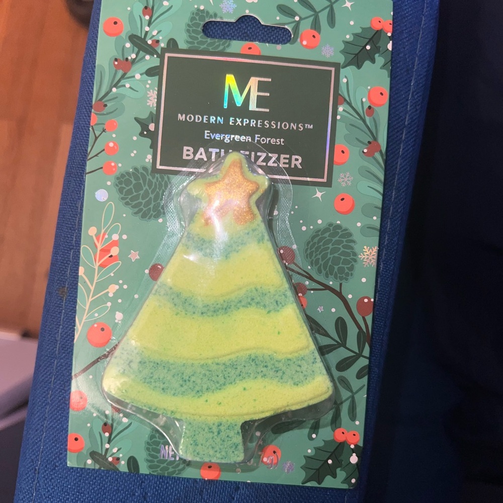 Expressions Evergreen Forest Bath Fizzer - Green and Yellow